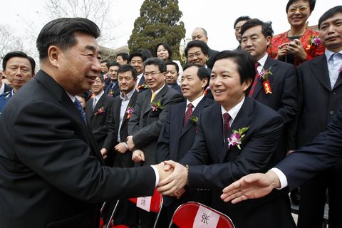 2010年4月9日，國務院副總理回良玉同志在中南海會見2009年度“中華慈善獎”獲獎代表。